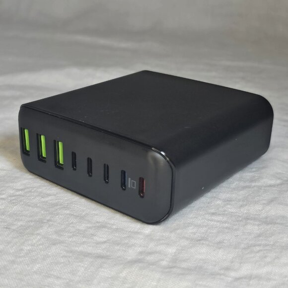 8-Port USB Hub USB-C USB-A Compact Charging Station Fast Desktop Charger - Picture 5 of 5